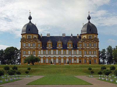 Nahezu vor der Haustür: Schloss Seehof